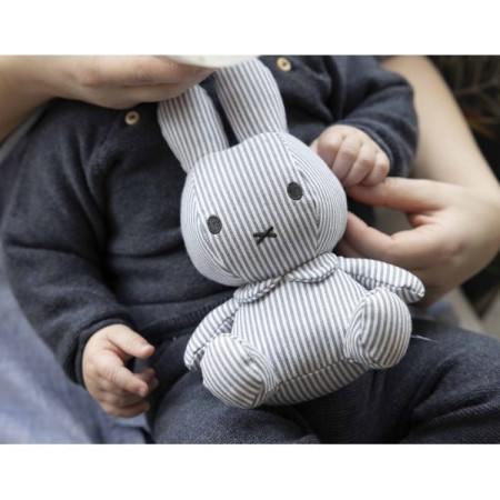 Muñeco Miffy 20cm Fun at Sea. Tiamo Collection