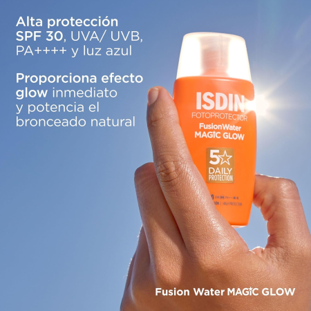 ISDIN Fusion Water Magic Glow SPF 30 | Más Pañales