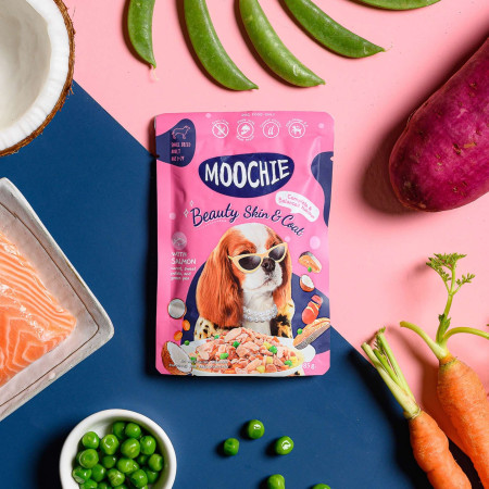 Pouch de salmón y verduras para perros MOOCHIE pelaje radiante
